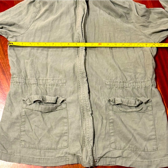 Green lightweight jacket, convertible sleeves, longer length, M - Picture 11 of 12